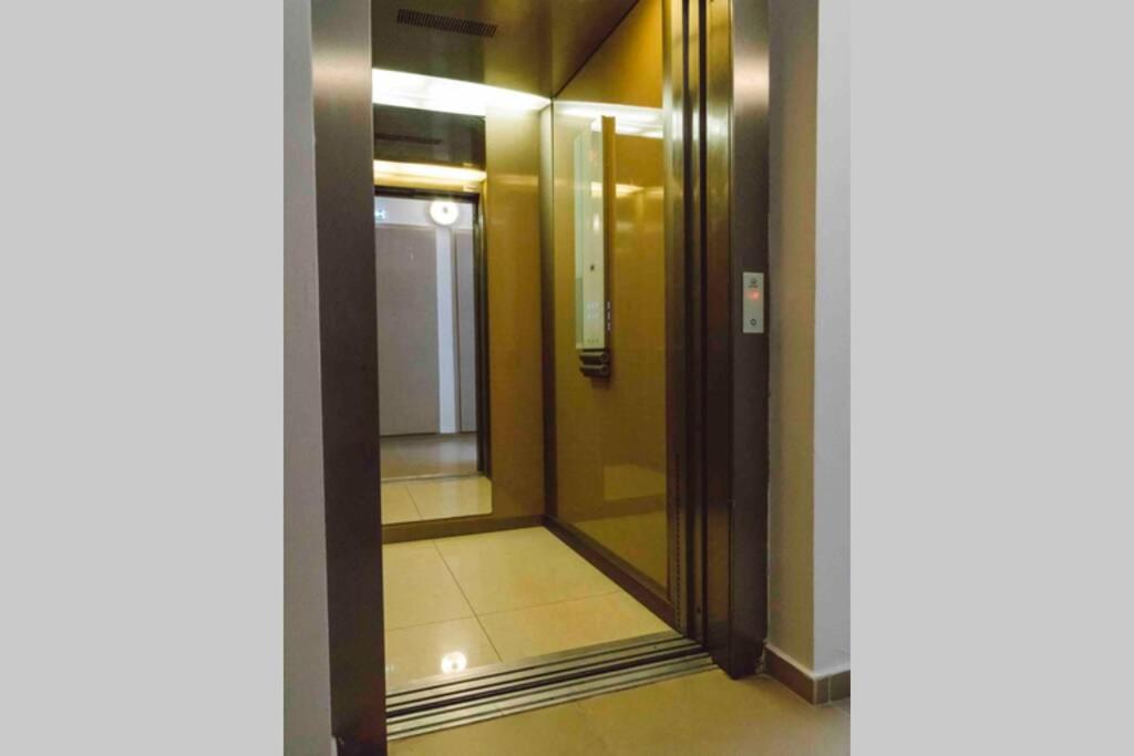 Vivando - Beautiful Studio B + Parking Bucureşti Ngoại thất bức ảnh
