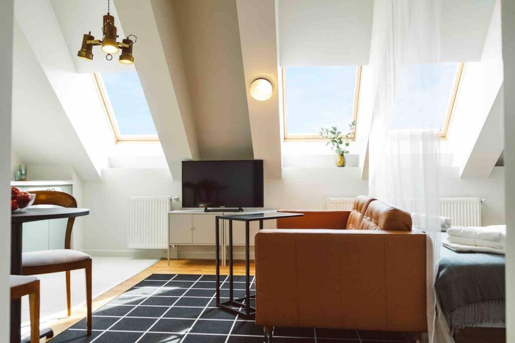 Vivando - Beautiful Studio B + Parking Bucureşti Ngoại thất bức ảnh